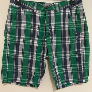 34” Haggar green/navy plaid shorts.